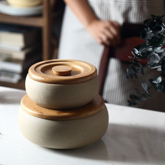 SIMPLE NORDIC-STYLE STORAGE JAR