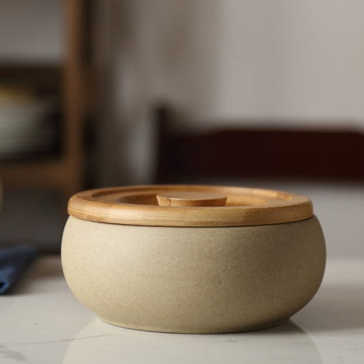 SIMPLE NORDIC-STYLE STORAGE JAR