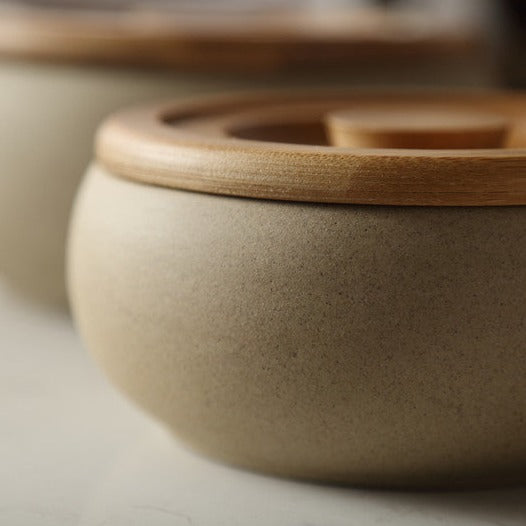 SIMPLE NORDIC-STYLE STORAGE JAR