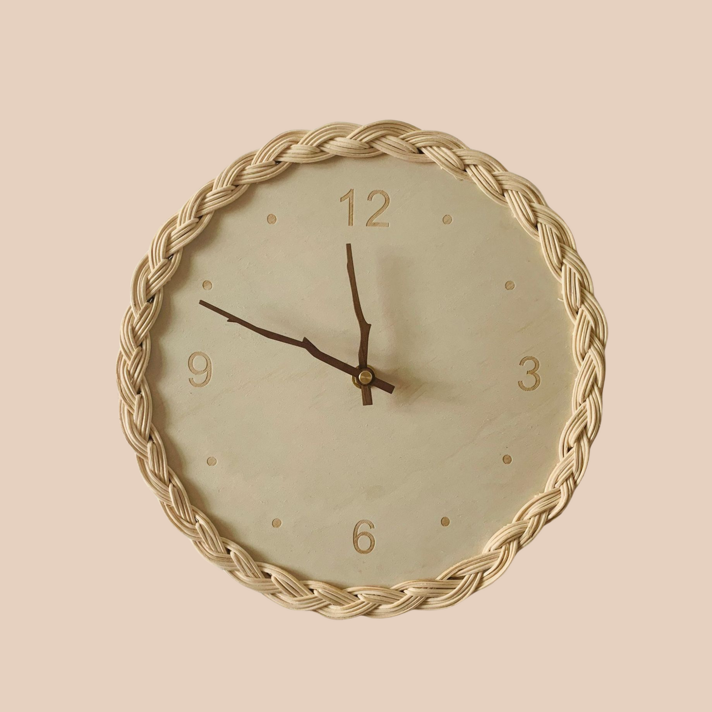 WODDEN SILENT CLOCK