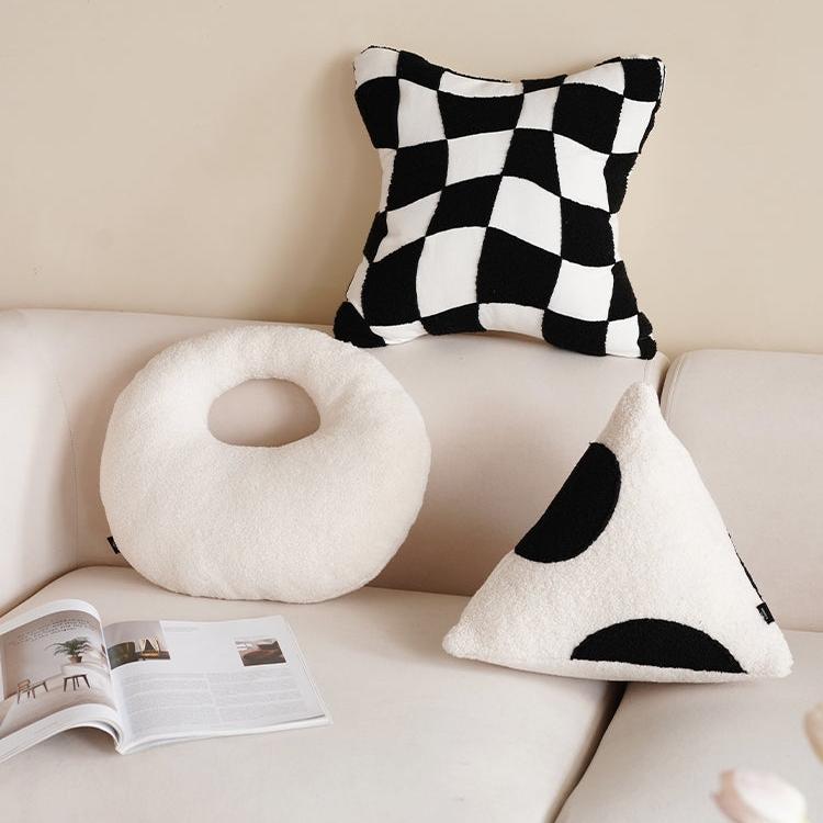 MARRY | GEOMETRIC CUSHIONS COLLECTION