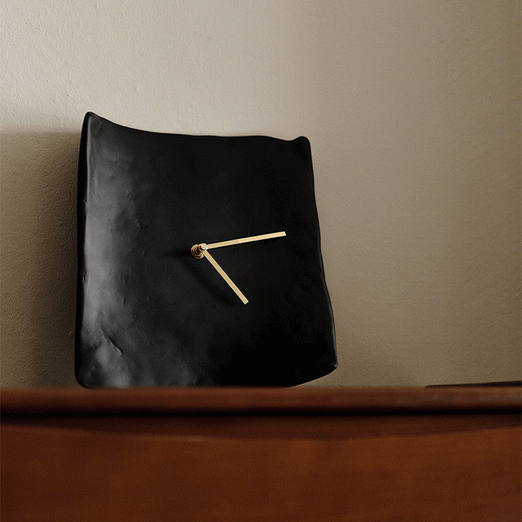 CHRONOS BLACK | NORDIC RETRO PLEATED WALL CLOCK