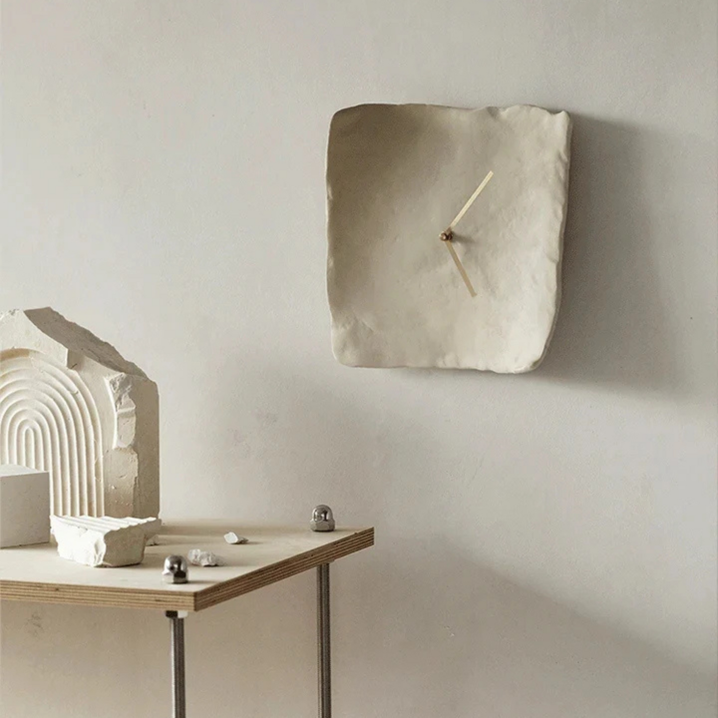 CHRONOS BEIGE | NORDIC RETRO PLEATED WALL CLOCK