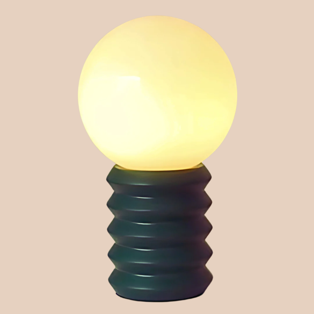 CREATIVE RETRO LAMP