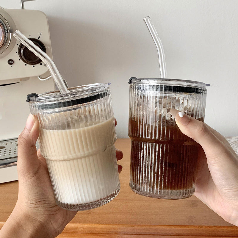 MUG WITH STRAW
