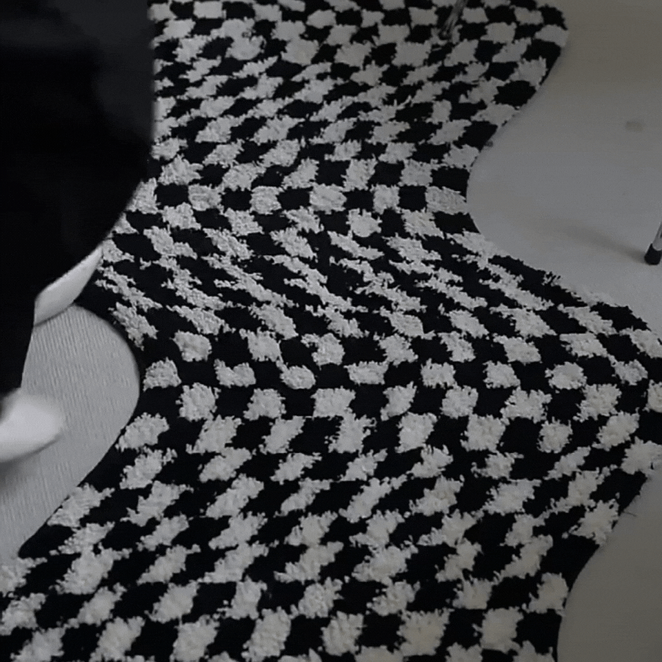 CHECKERBOARD TUFTED ANTI-SLIP RUG