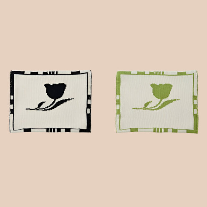 MOMO | TULIP KNITTED NAPKING HOLDER