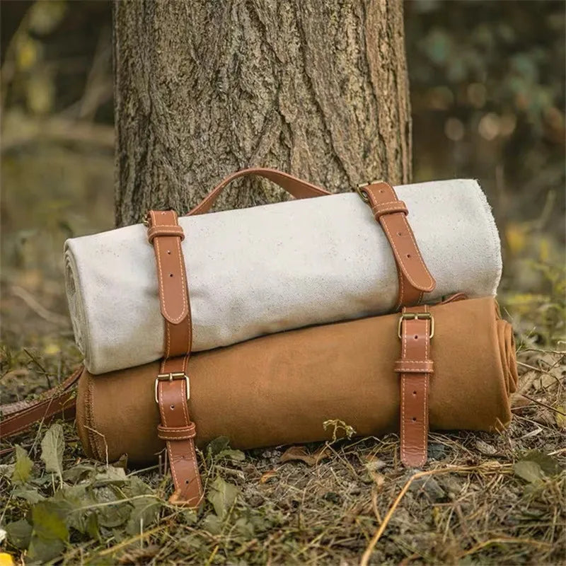 MOMO'S TALK | ALL-WEATHER CANVAS PICNIC MAT