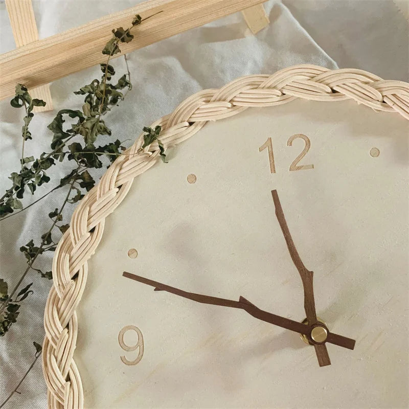 WODDEN SILENT CLOCK