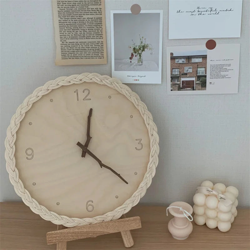WODDEN SILENT CLOCK