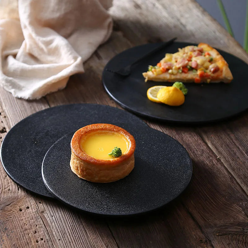 MATTE BLACK TABLEWARE