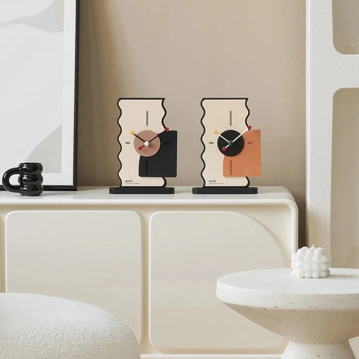 SLEEK DESKTOP CLOCK