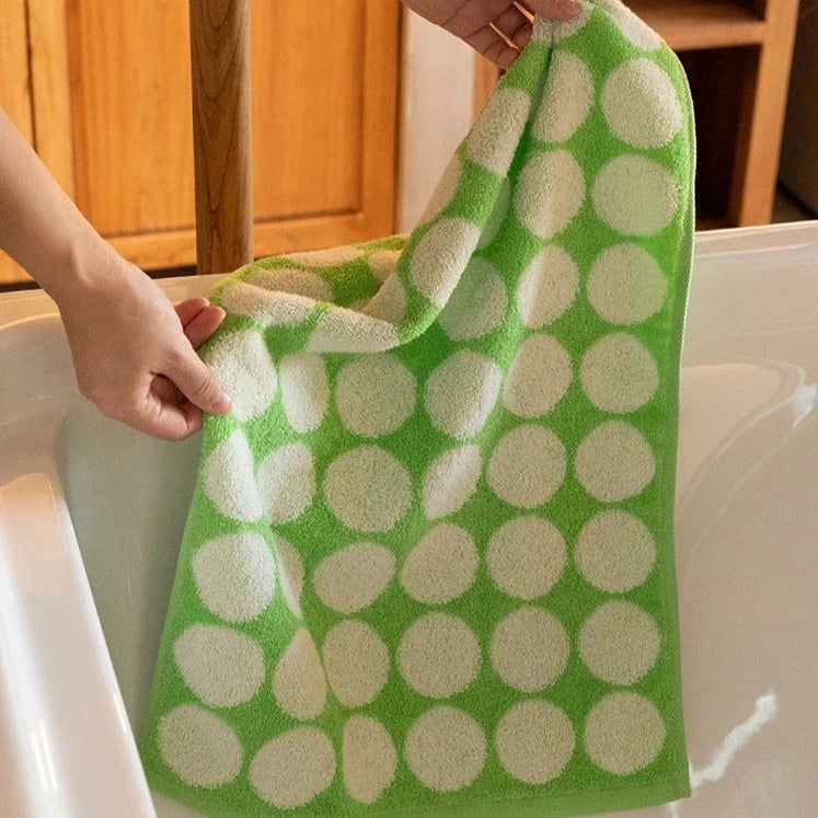GREEN COTTON GENTLE TOWEL