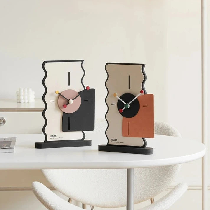 SLEEK DESKTOP CLOCK