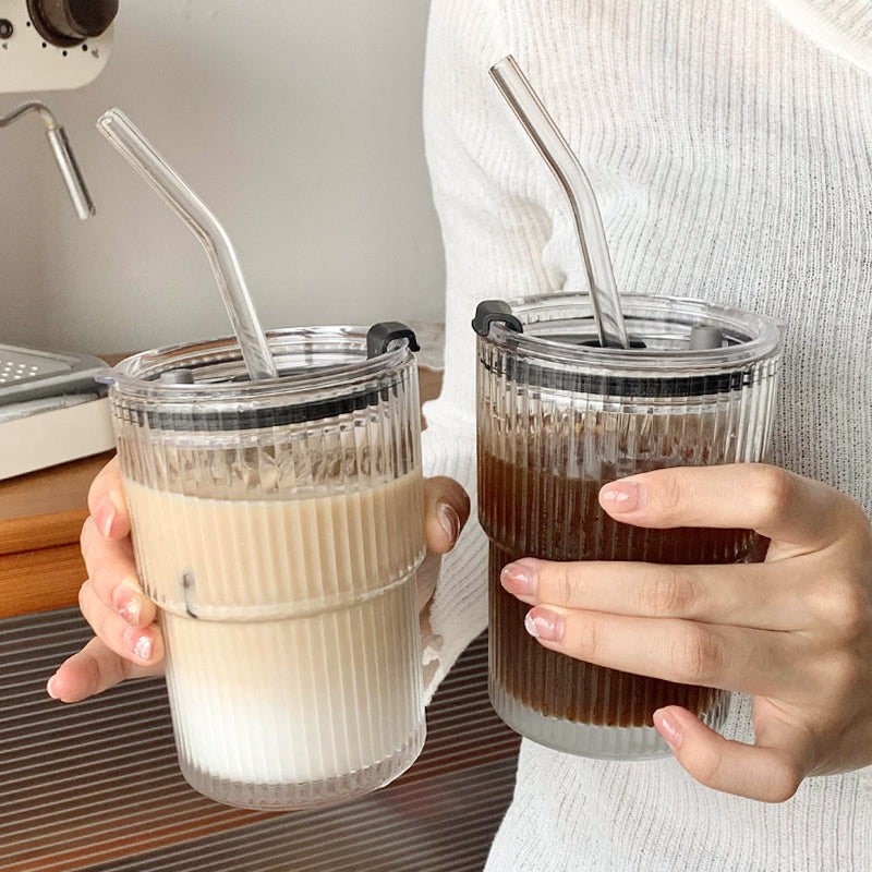 MUG WITH STRAW