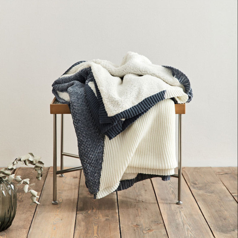 THICKENED KNIT WOOLEN BLANKET