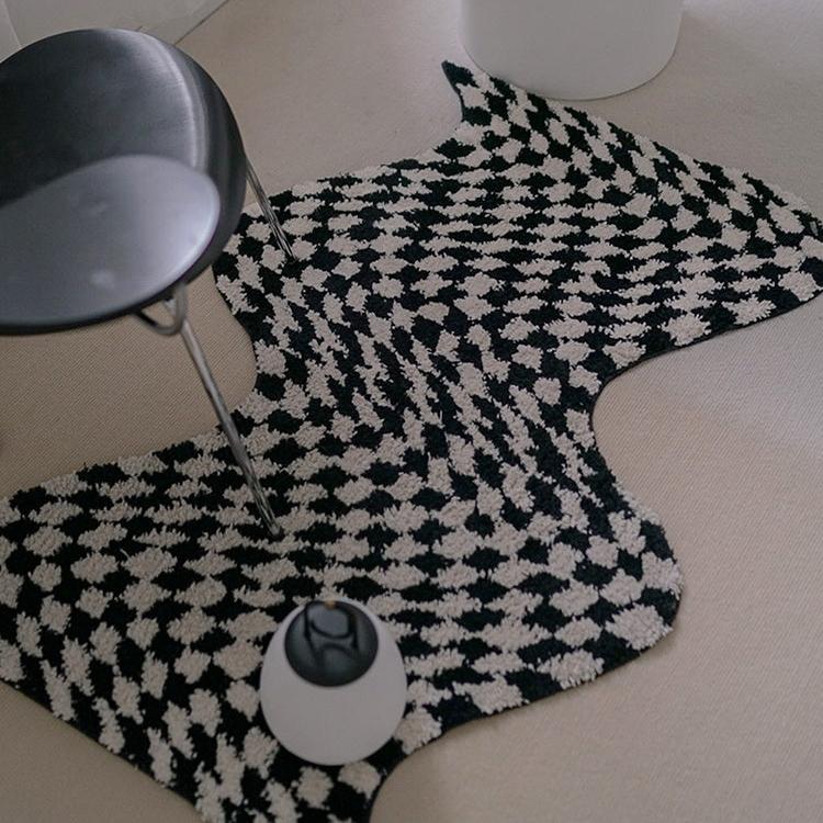CHECKERBOARD TUFTED ANTI-SLIP RUG