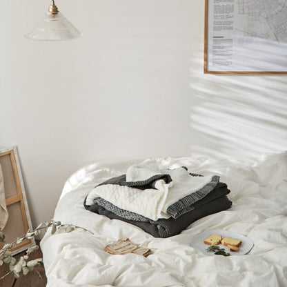 THICKENED KNIT WOOLEN BLANKET